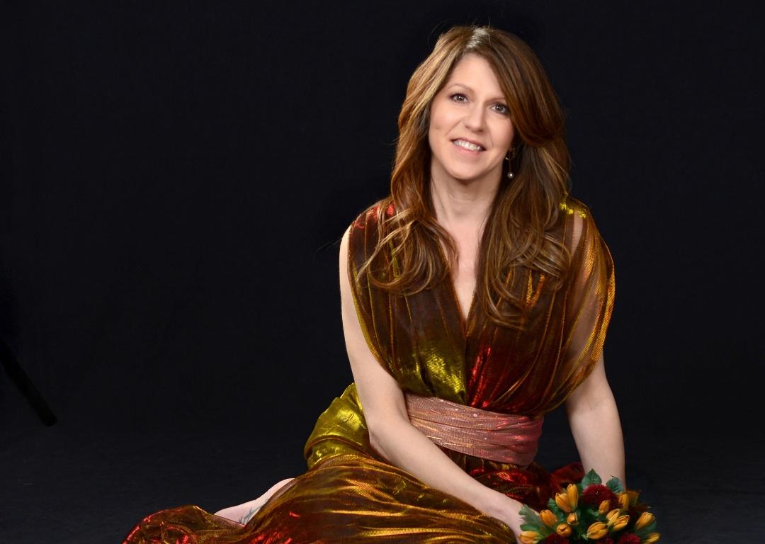 carousel-hero-element image-3