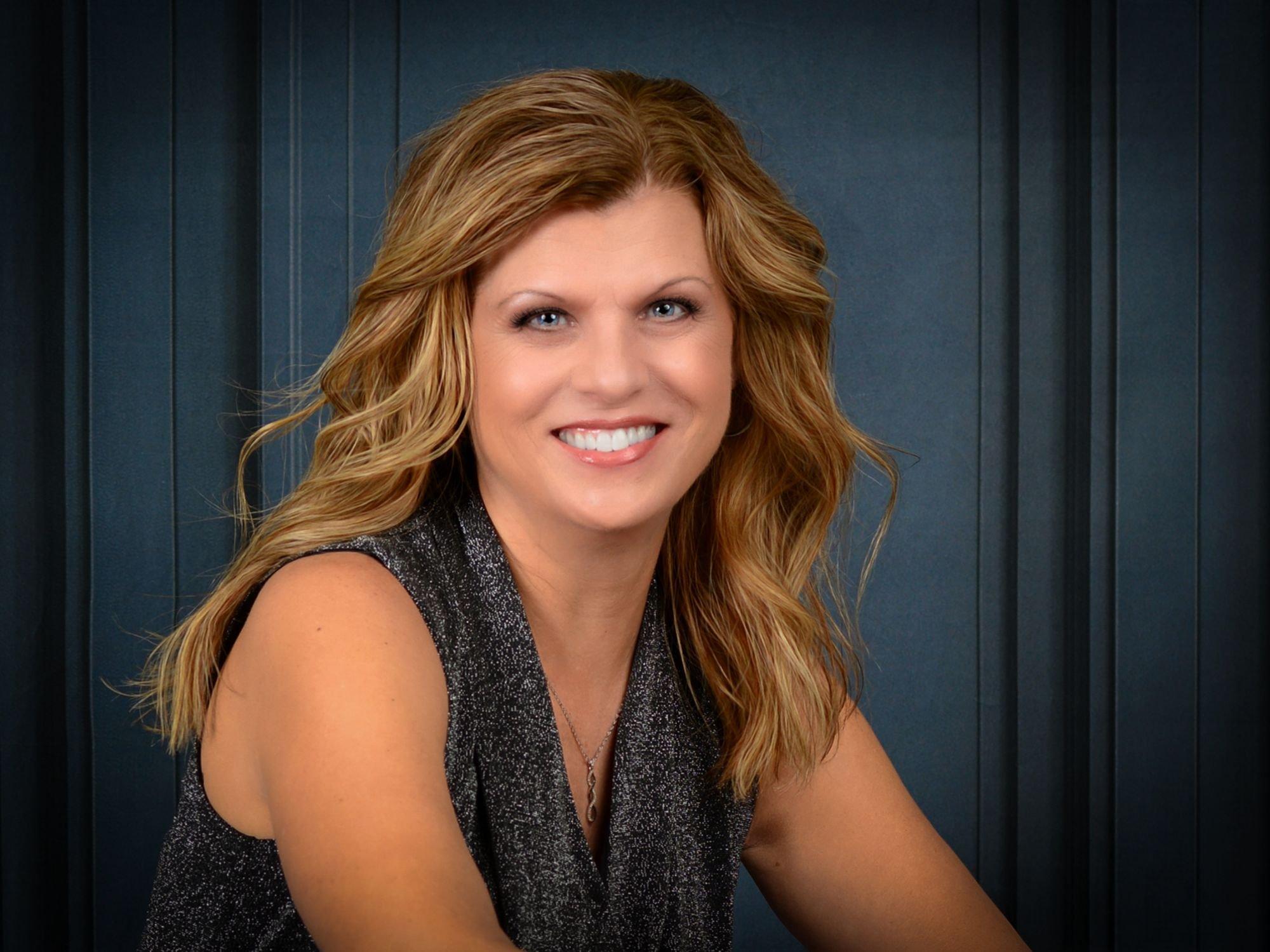 carousel-hero-element image-3